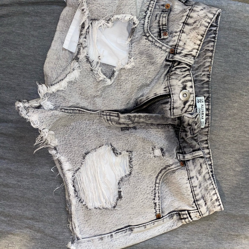 Pull & Bear denim shorts 26W